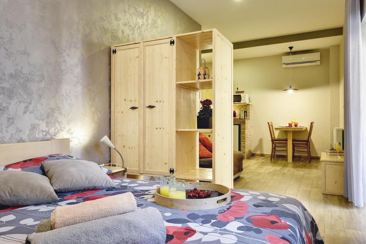 Mimoza Old Town Pula Apartments エクステリア 写真