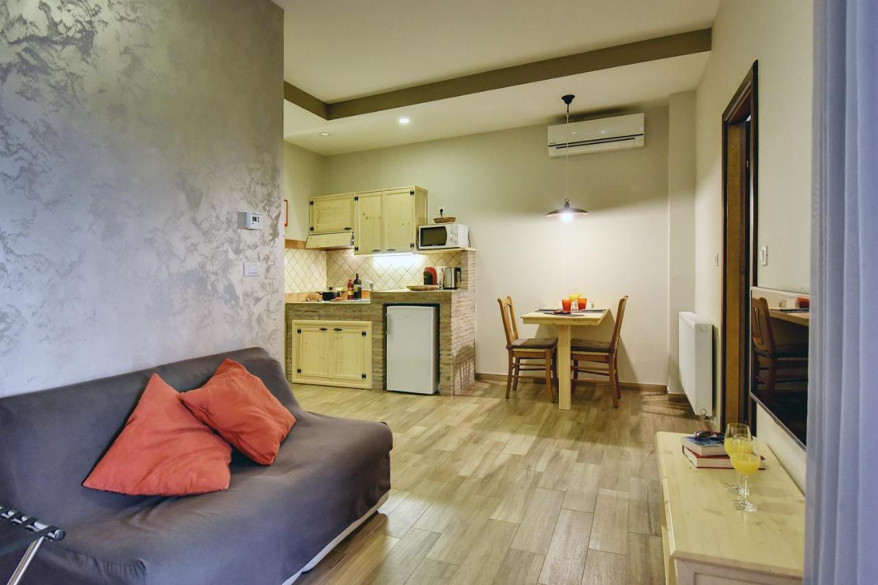 Mimoza Old Town Pula Apartments エクステリア 写真